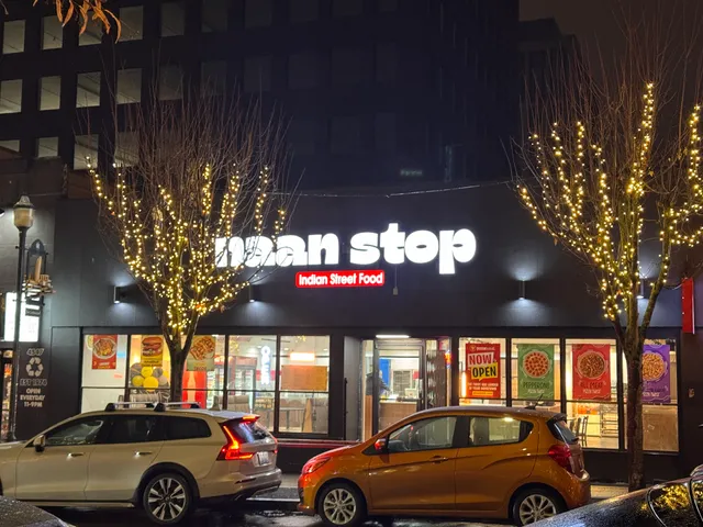 Bollywood 360 Pizza-Burger-Sub-Biryani and Kwality Ice Cream - Seattle, WA