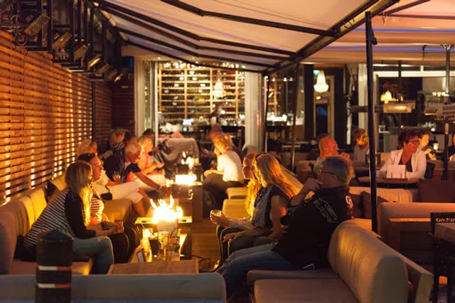 Van Heeckeren Grandcafé