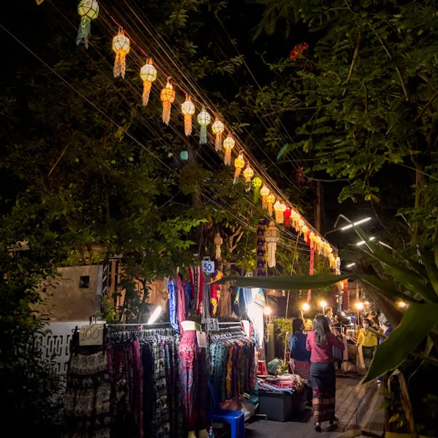 กาดกองเก่าอารยธรรมชุมชนล่ามช้าง