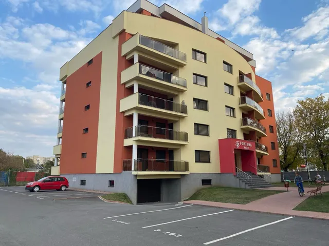 Yvett Apartmann-Fortuna Park