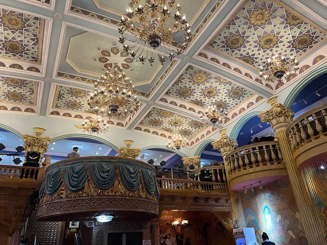 Yi Dai Yi Lu Xinjiang Cuisine Fu (Hujialou Store)