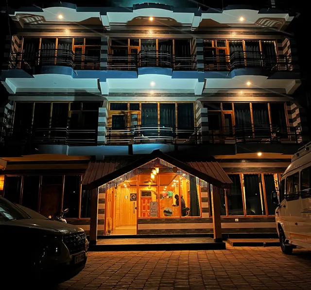 Hotel Mid Orchard Kasol - Riverside