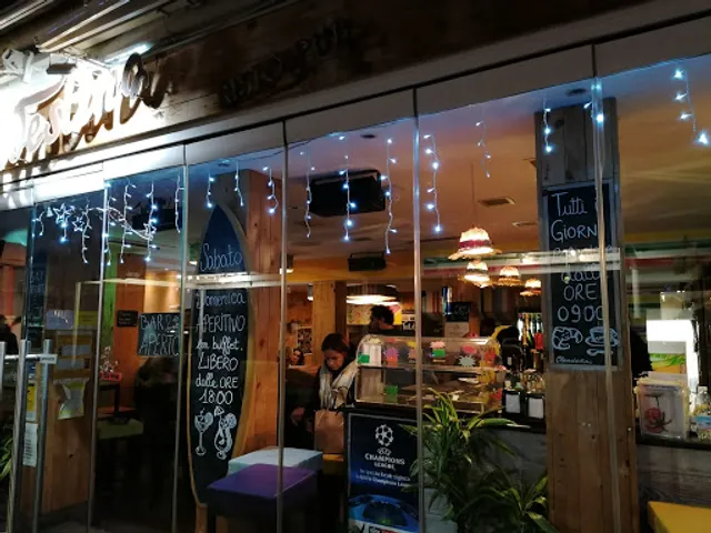 Clandestino -ex Live Cafè