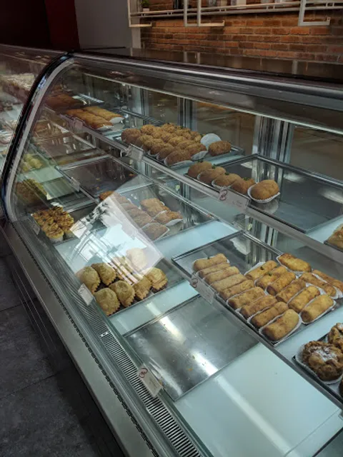 Bon Ami Bakery Jemursari