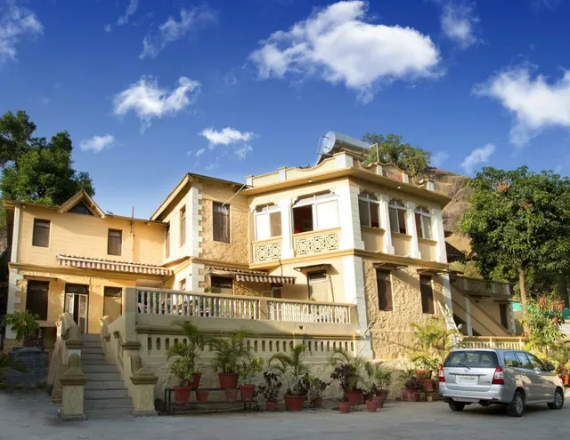 Hotel Mount Villa - Best Hotel & Restaurants