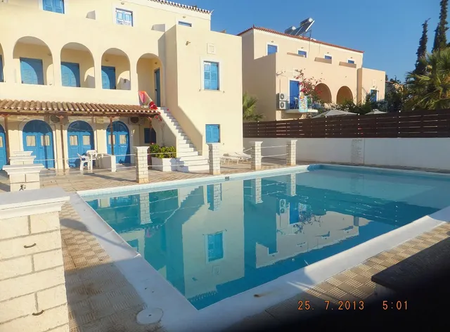 Lianos Hotel Apartments