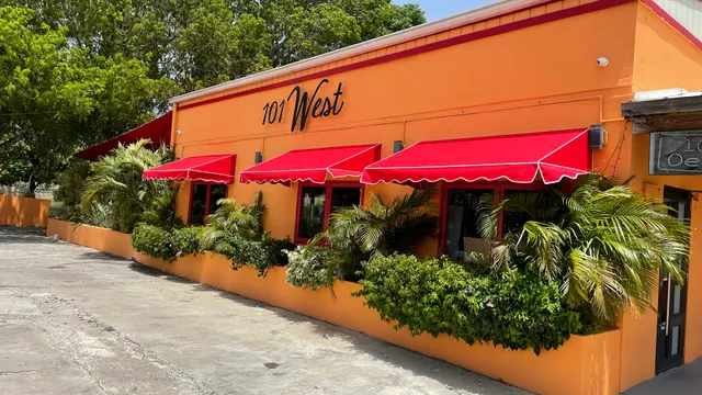 101 West Kitchen and Bar