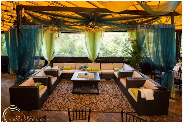 Steven Lelli's Inn On the Green