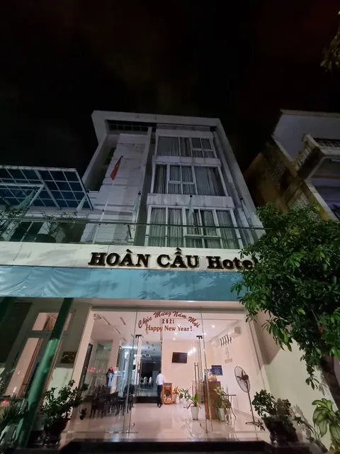 Khách sạn Hoàn Cầu