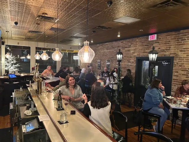 Flights Wine and Cocktail Club