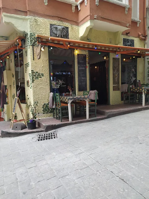 Galata Süheyla (Breakfast & Dinner)