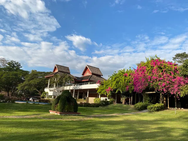 Rung Arun Hot Springs Resort