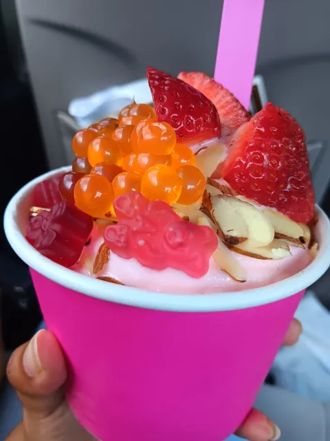 Berry Berry Good Frozen Yogurt