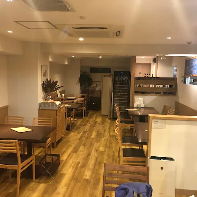 Bistro Yama . Umi . Happa