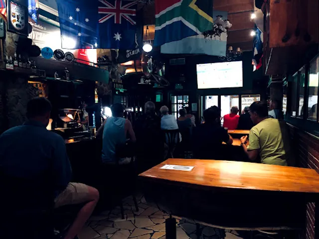 Tres Quarts Sitges Sports Bar