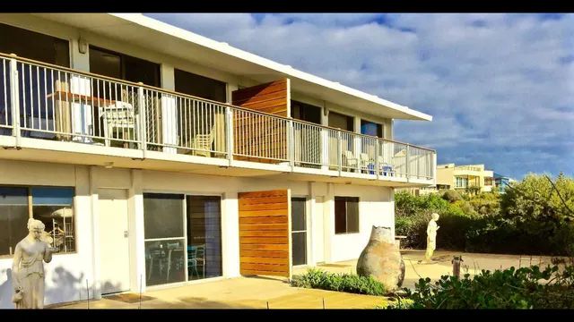 Seastar holiday apartments beachfront at Moonta Bay