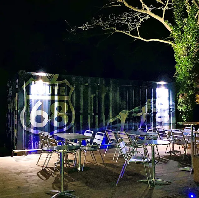 Royal Oak Inn & Knife & Cork Restaurant