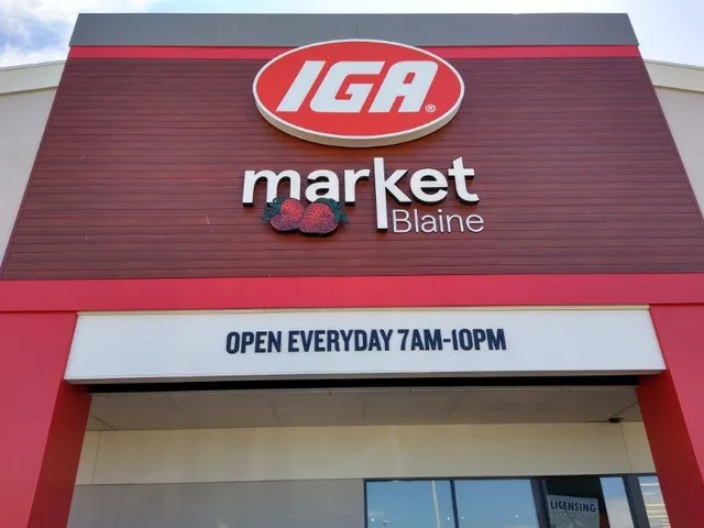 IGA Market Blaine