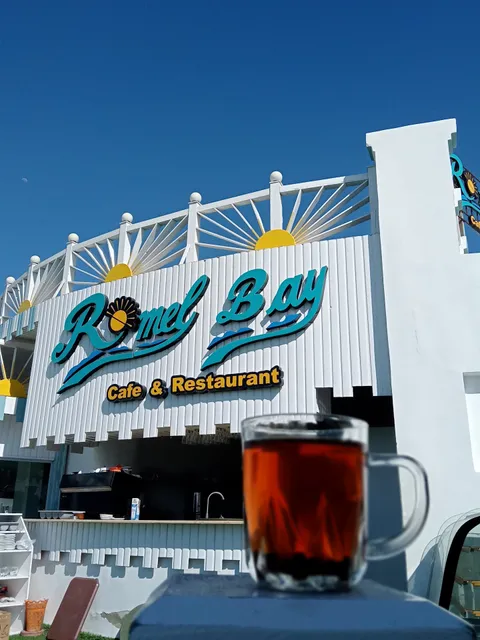 Romel Bay Cafe