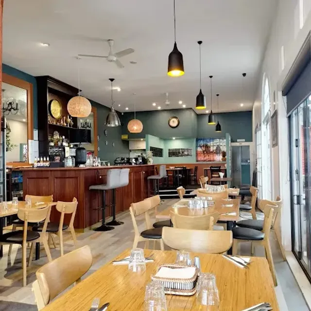 Simplicity Restaurant