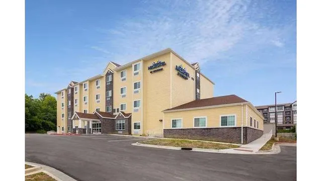Microtel Inn & Suites by Wyndham Liberty/NE Kansas City Area