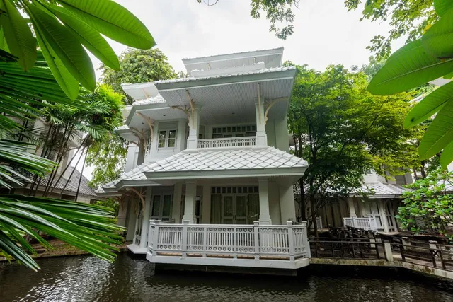 Royal Riverside Villa