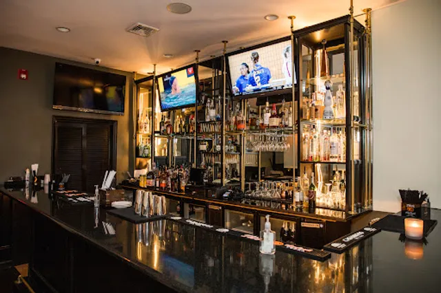 690 Park Restaurant Bar & Lounge