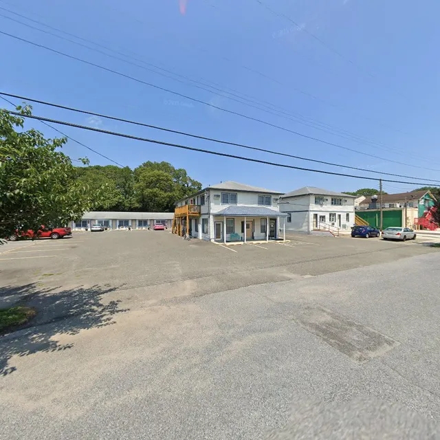 Owl Motel and Suites