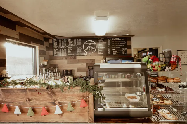 Mountain Peak Cafe