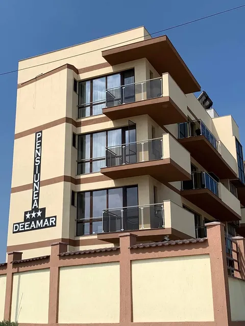 Pensiunea Deeamar
