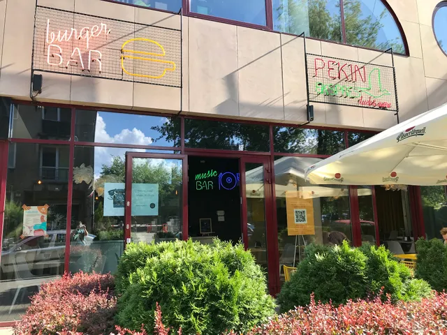 Burger Bar / Pekin Ekspres