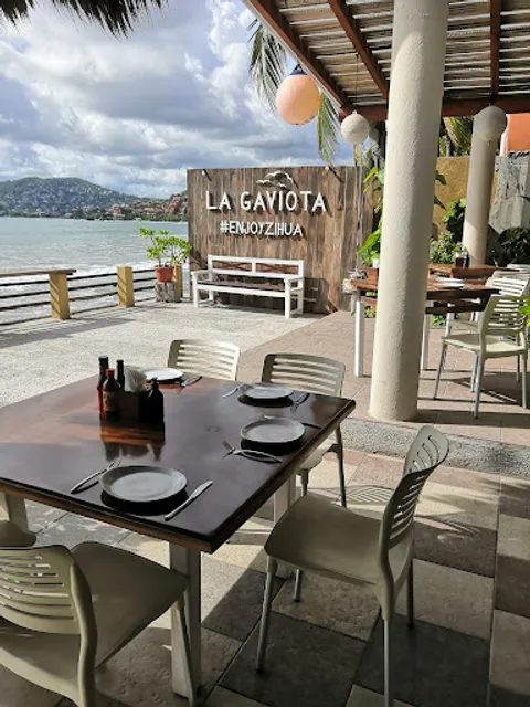 LA GAVIOTA Restaurant-Bar