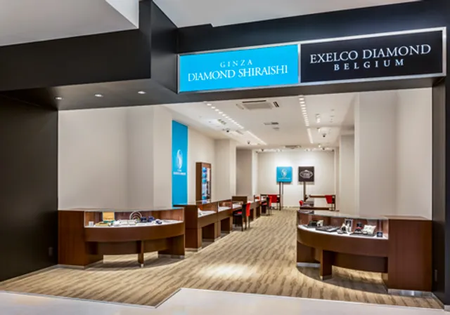 銀座ダイヤモンドシライシ 長崎ハマクロス411店