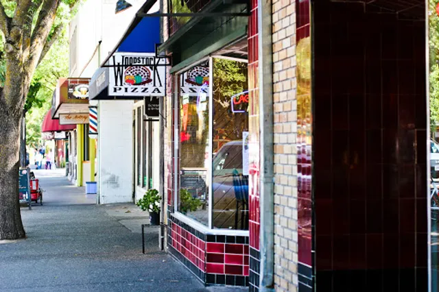 Woodstock's Pizza Davis