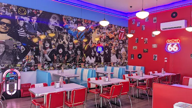 Groove 'n' Grill Diner