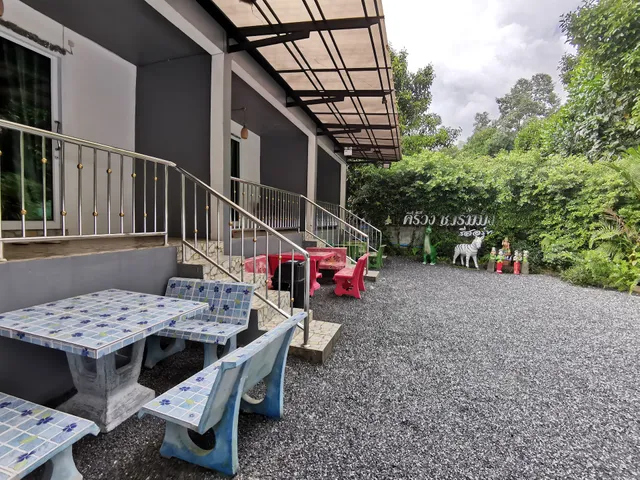 Kiriwong Charming Resort