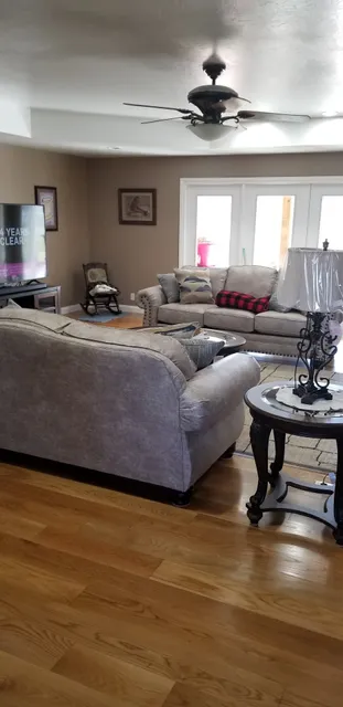 Anderson Furniture & Floor