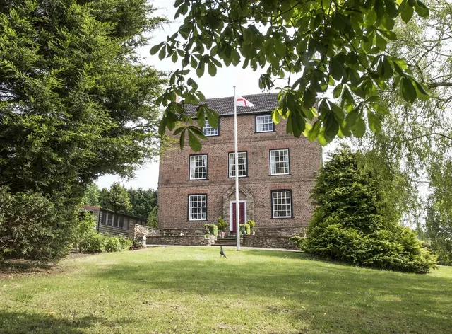 New House Farm (Shepherd's Hut)