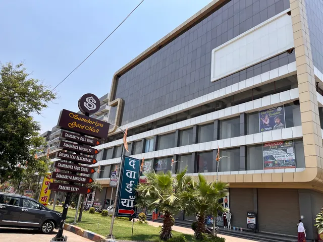 Hotel Samdariya Gold