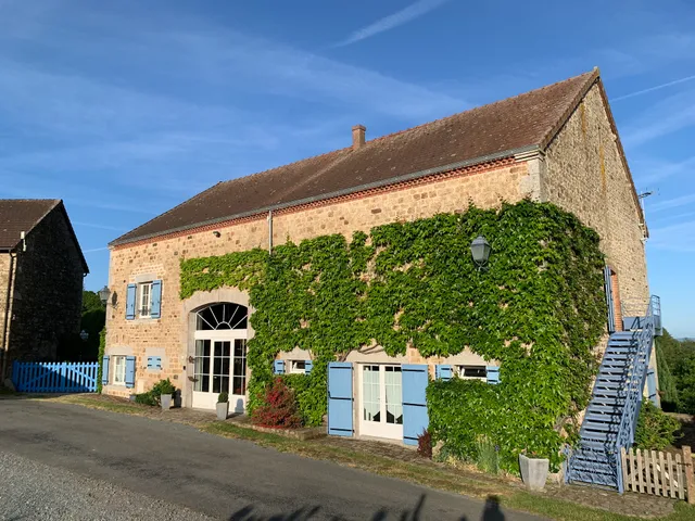 Gîte le pré des Vergnes:Location saisonnière Gîte de charme,de groupe,weekend(Creuse Limousin)
