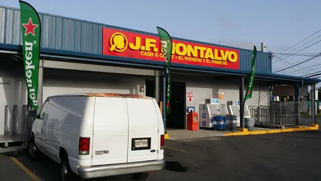 Monte Brisas Shopping Center