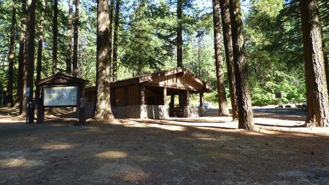 Historic Columbia River Highway State Trail - Bridge of the Gods Trailhead