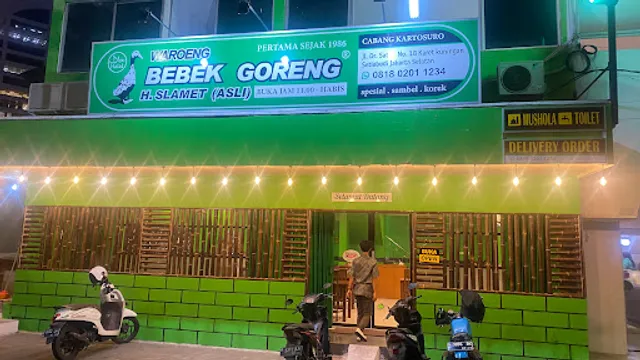 Bebek goreng Haji Slamet | Satrio