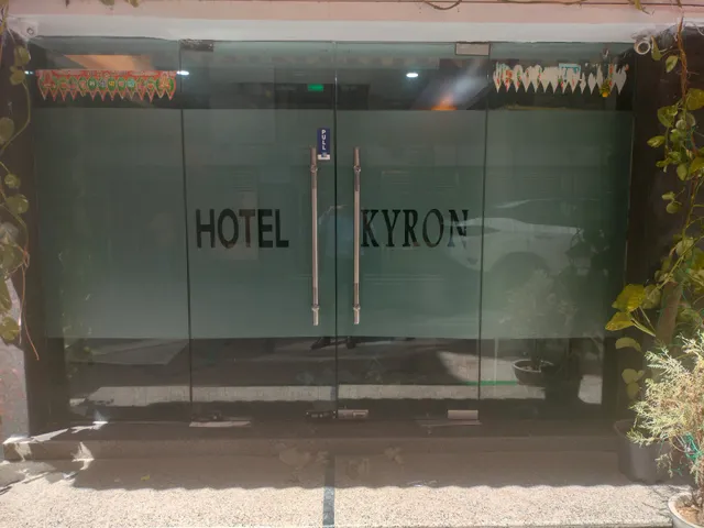 Hotel Kyron