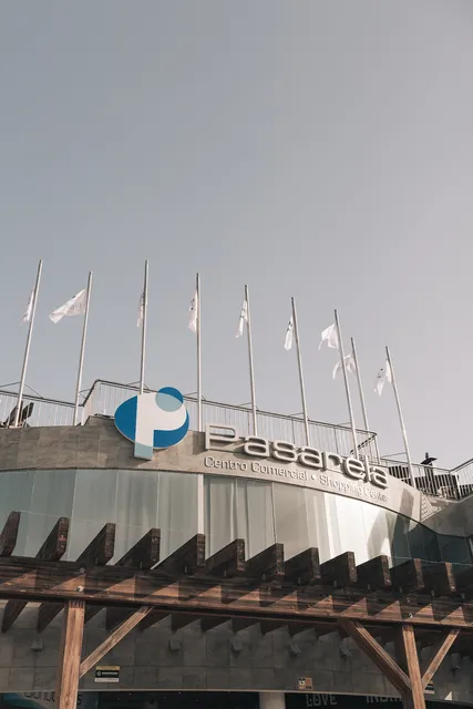 Pasarela centro comercial Shopping Center