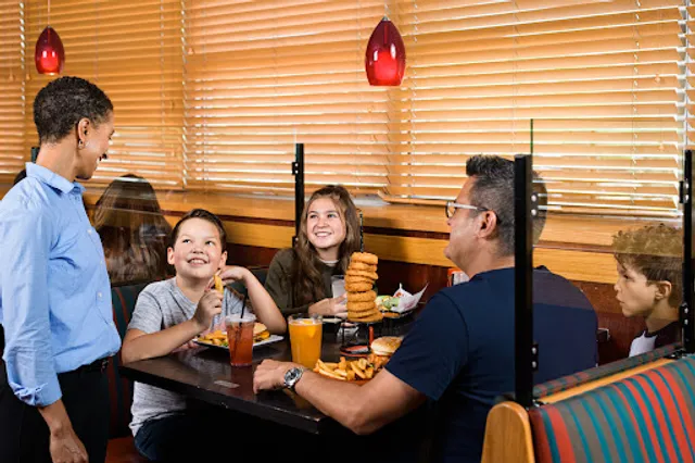 Red Robin Gourmet Burgers and Brews