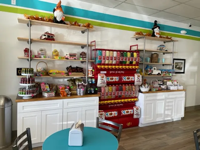 Coco's Candy and Creamery