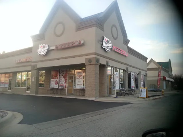 Nancy's Pizza - Bolingbrook