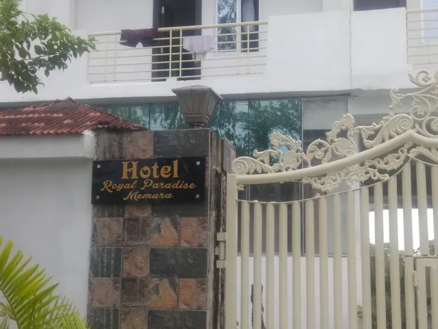 OYO 63087 Hotel Royal Paradise