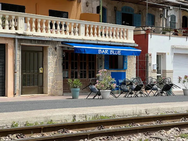 Bar Blue